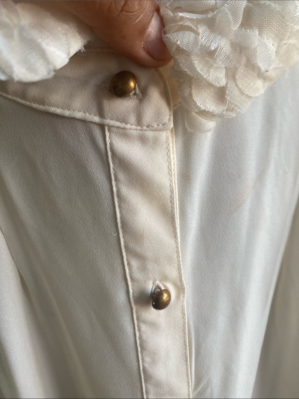 ECI Sleeveless Ivory Ruffle-Collar Button Front Blouse - Picture 3 of 15